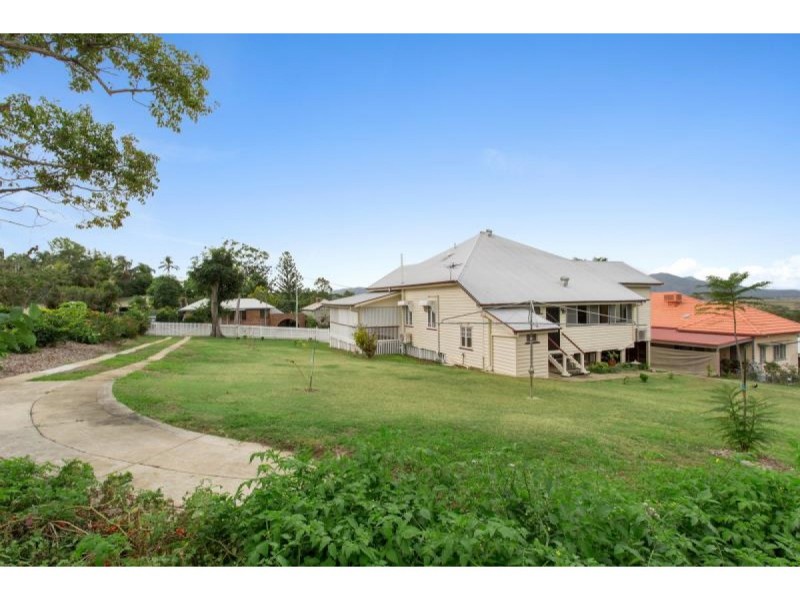 13 Lamington Street, The Range QLD 4700